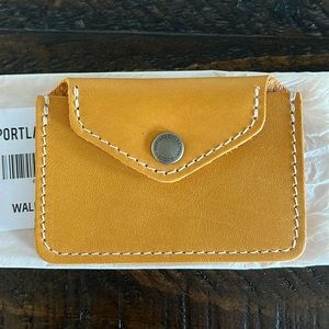 🌻 Portland Leather Goods 🌻 New Premium Classic Lovebug Wallet in Sunflower.